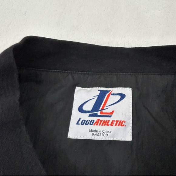 Vintage Logo Athletic Denver Broncos Football x Castrol Black Windbreaker Jacket - Picture 7 of 11